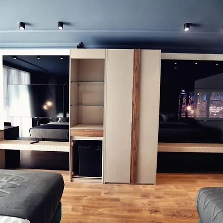Luxury Premium Finese Hotell Golem (Tirana)