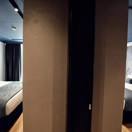 Luxury Premium Finese Hotell Golem (Tirana)