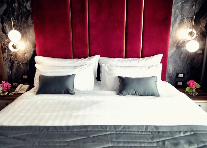 Luxury Premium Finese Hotel