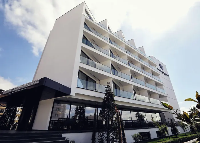 Luxury Premium Finese