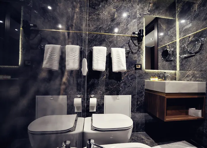 Luxury Premium Finese Hotel Golem (Tirana)