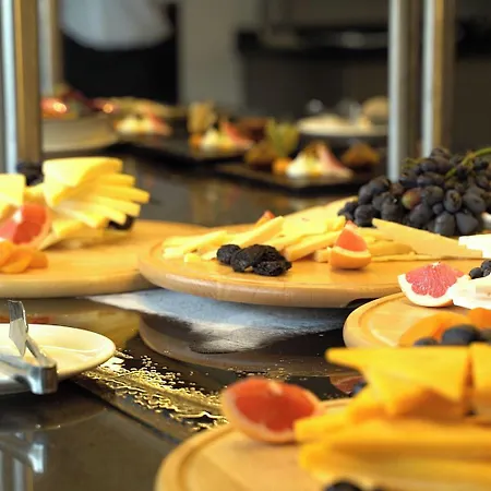 Luxury Premium Finese Hotel Golem (Tirana)